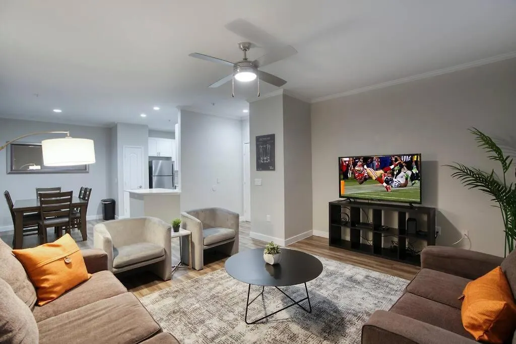 Modern 3-Br Condo In North Scottsdale