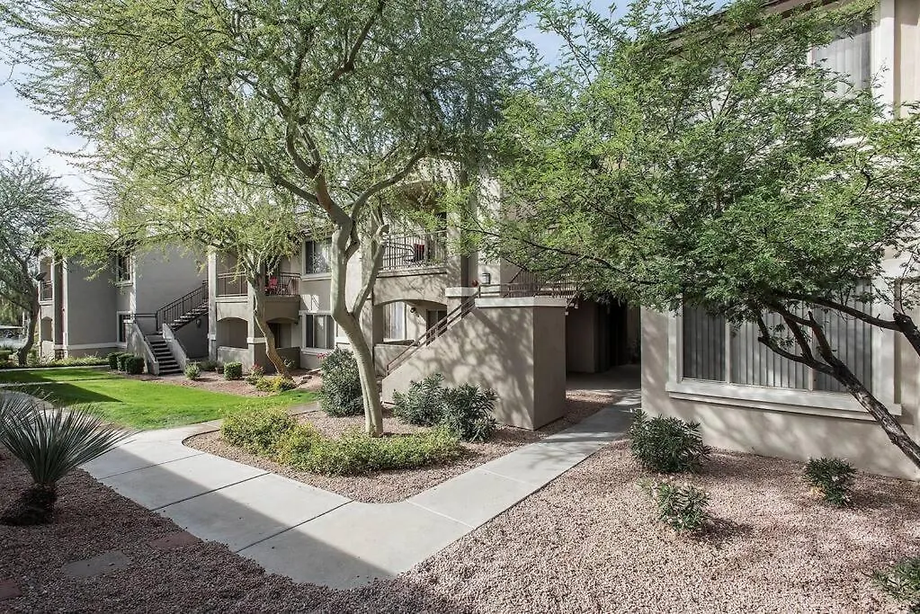 Apartment Modern 3-Br Condo In North Scottsdale