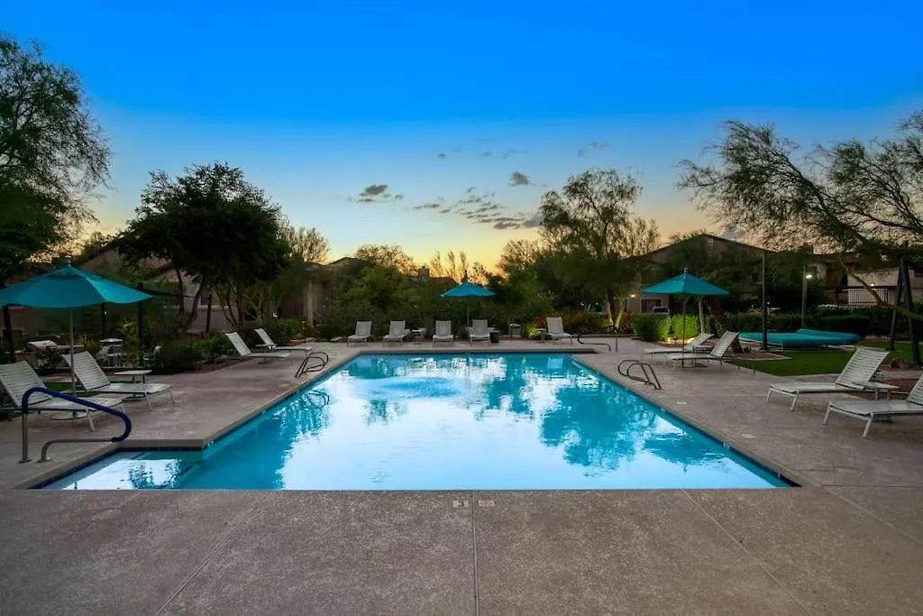 Modern 3-Br Condo In North Scottsdale Apartment