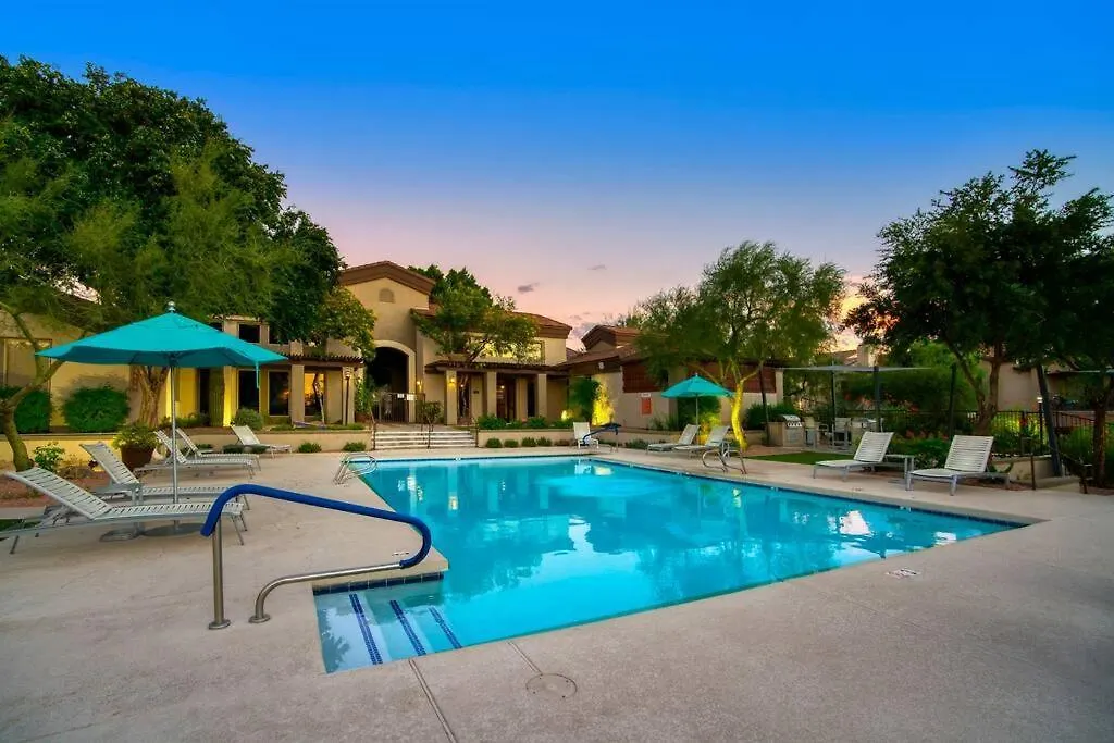 Apartment Modern 3-Br Condo In North Scottsdale USA